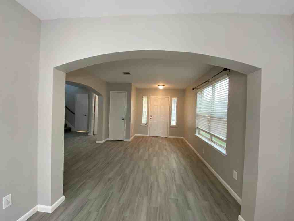 19154 Yellow Thrush Dr - Photo 2 of 13