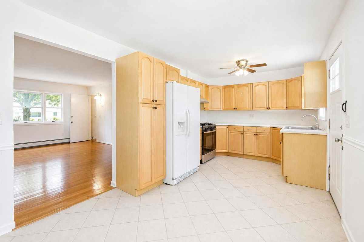 28 Main Ave ##2 - Photo 2 of 11