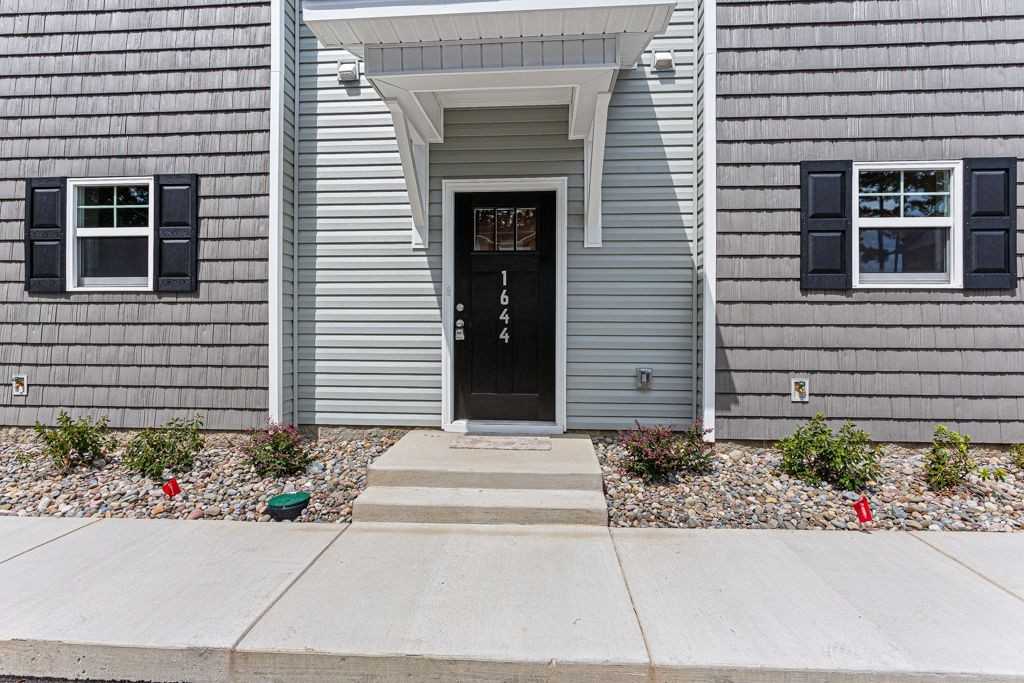 1640 MacIntosh Drive, Unit 1640 - Photo 5 of 12