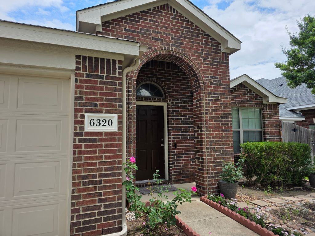 6320 Spring Ranch Dr - Photo 2 of 22