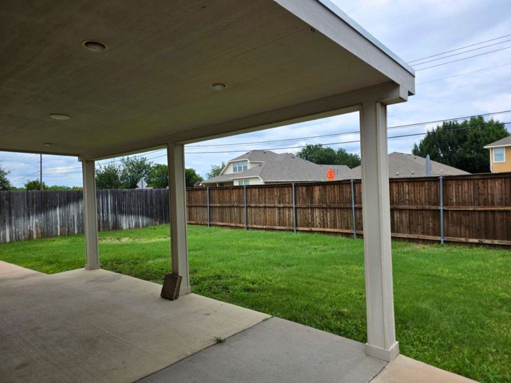 6320 Spring Ranch Dr - Photo 4 of 22