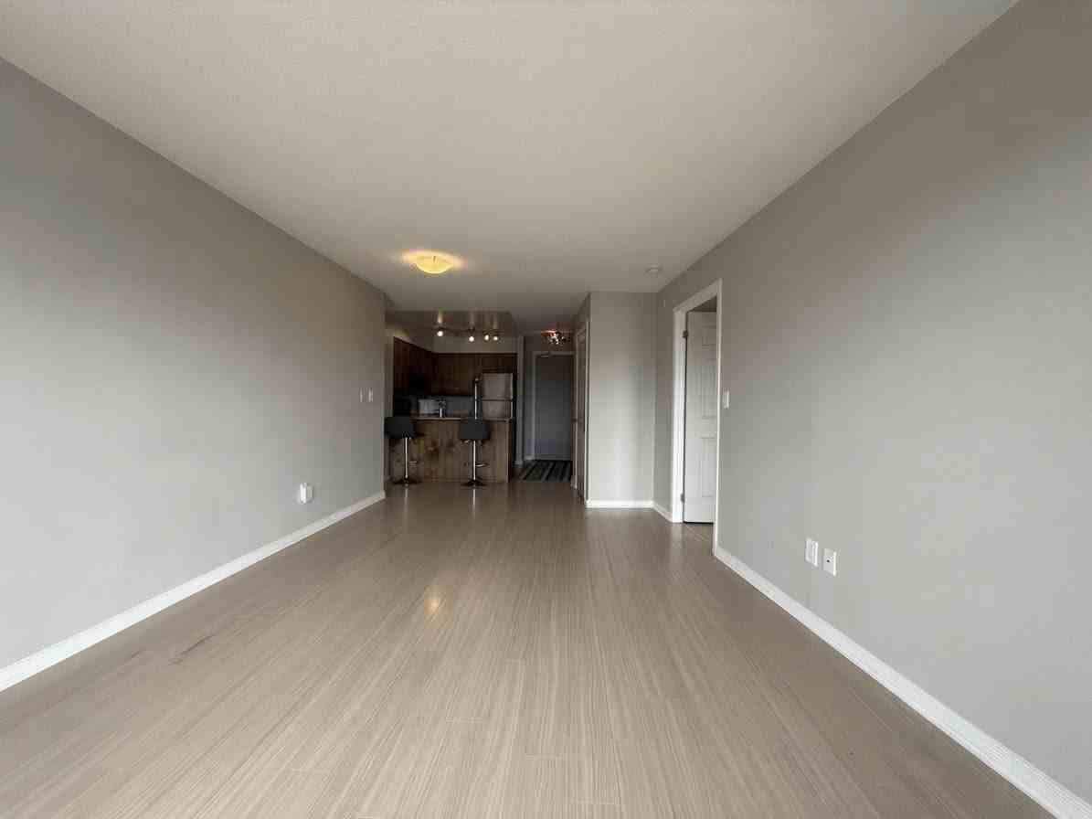 18 Valley Woods Rd #506 - Photo 4 of 29