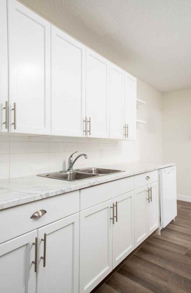 Glenridge Apts - Photo 2 of 21