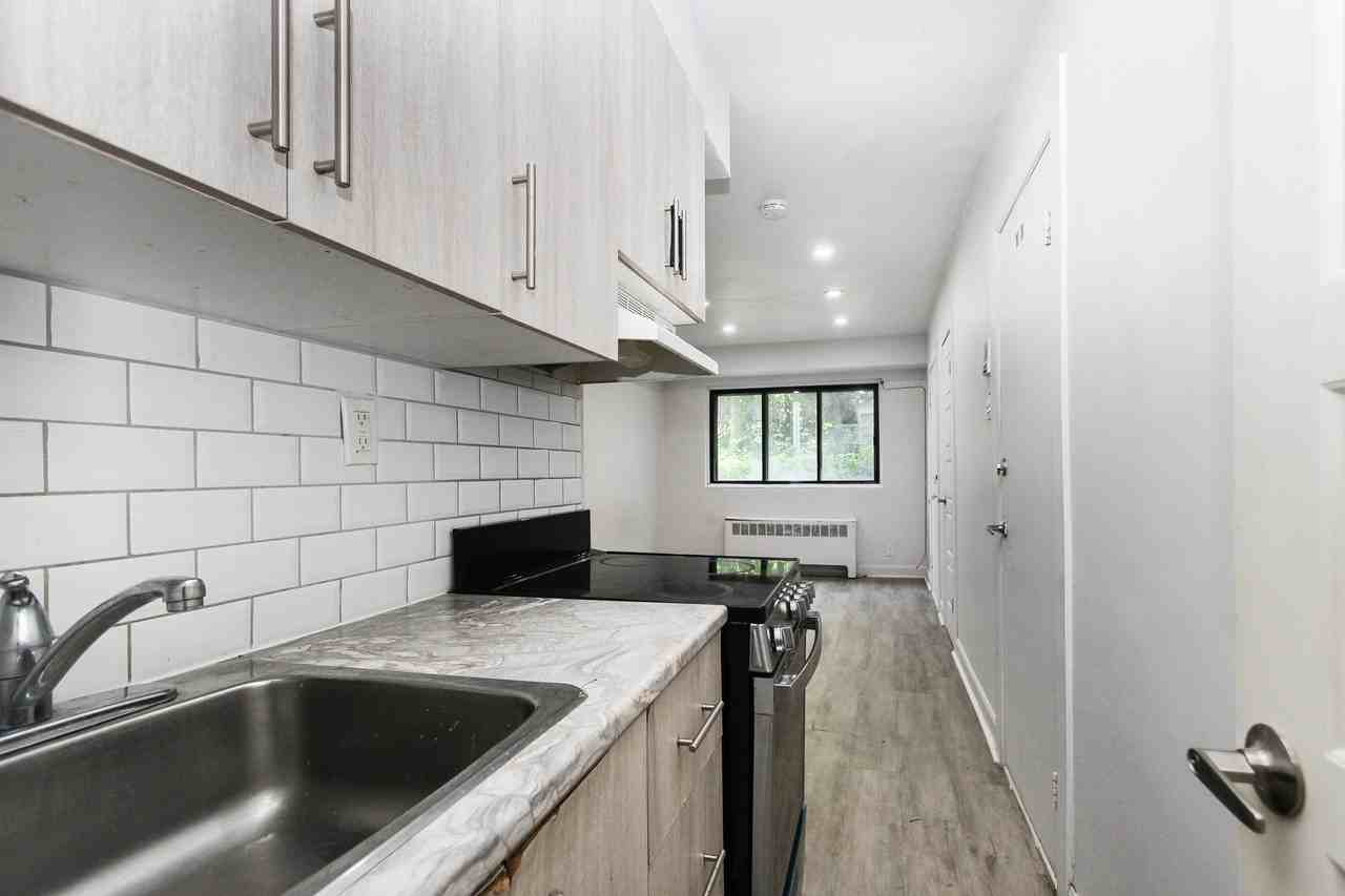 7025 Stuart - Photo 3 of 26