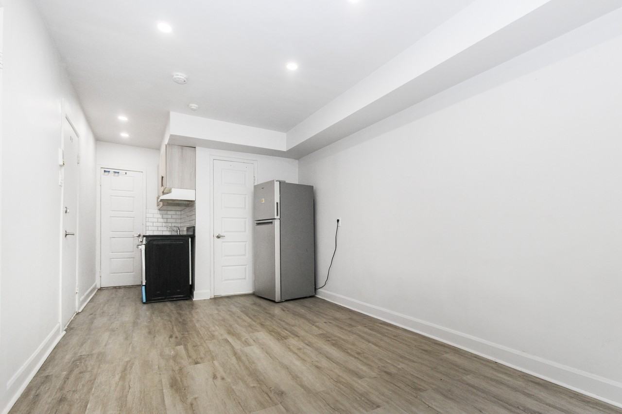 7025 Stuart - Photo 5 of 26