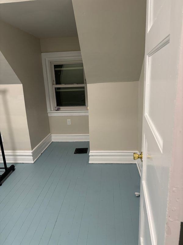 517 Seneca St - Photo 6 of 18