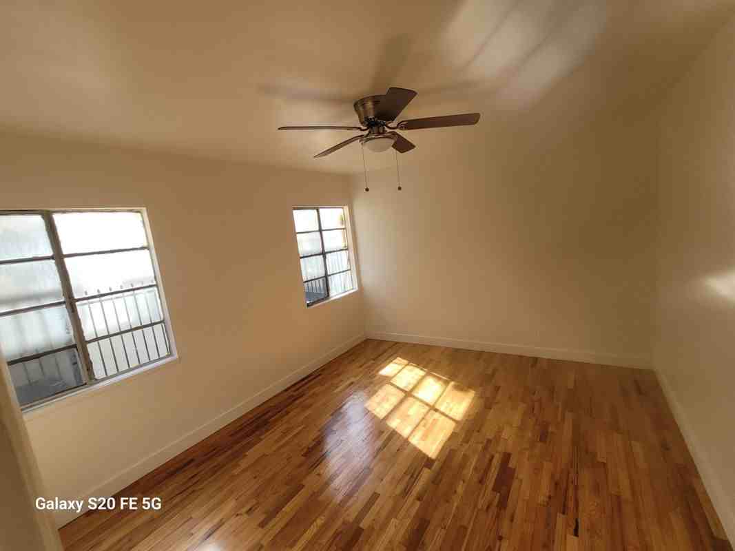 4163 Somerset Dr - Photo 5 of 7