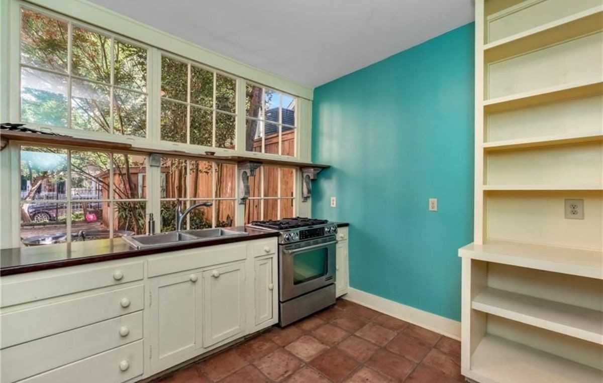 5525 Garfield St - Photo 2 of 7