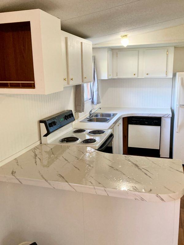 118 Stuart Cir Se - Photo 2 of 26