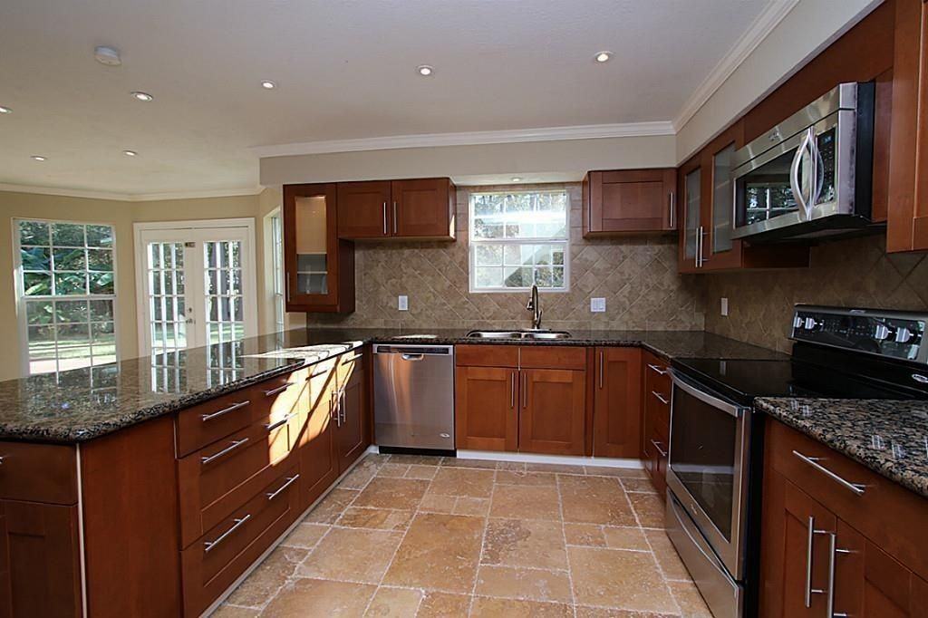 6415 Craigway Rd - Photo 2 of 7