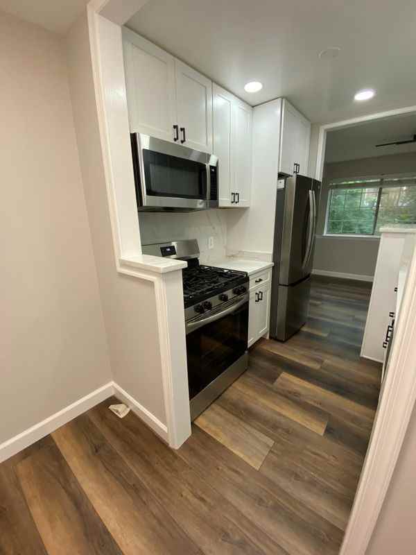 1533 Colonial Dr ##T2 - Photo 2 of 16