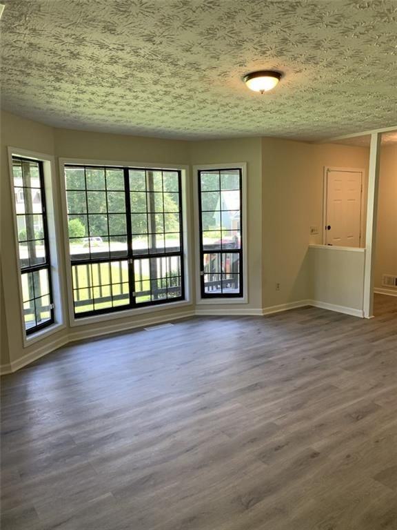 3131 Calumet Pl Nw - Photo 3 of 15