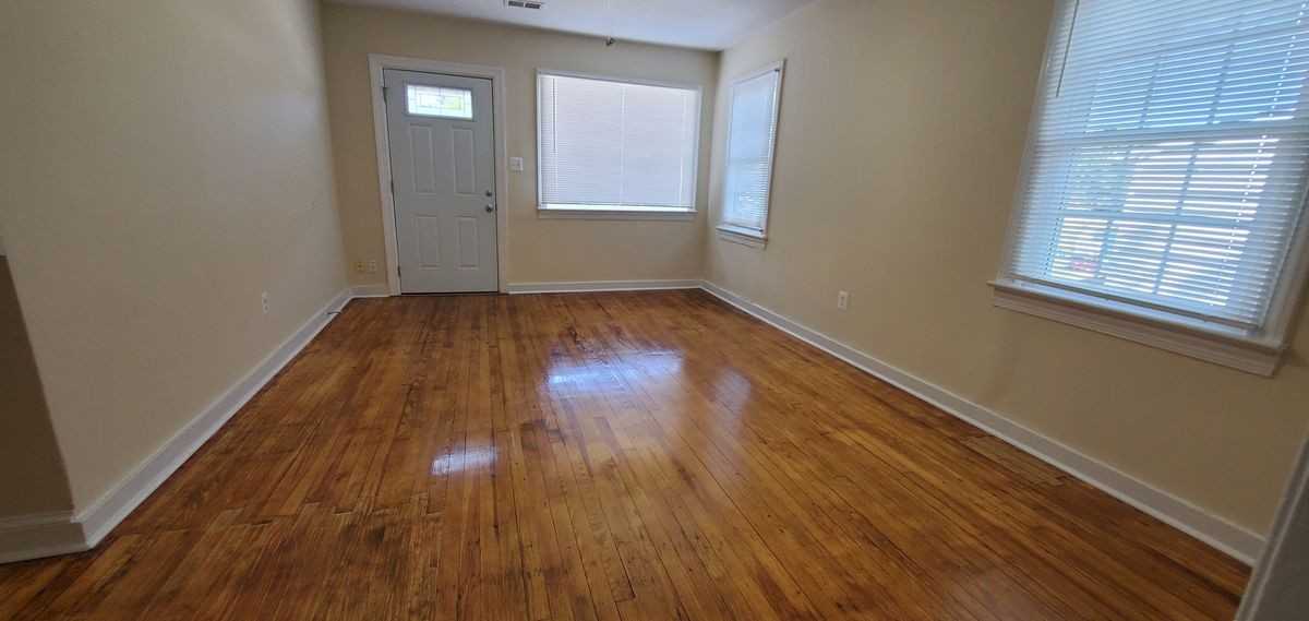 480 Hill St - Photo 2 of 20