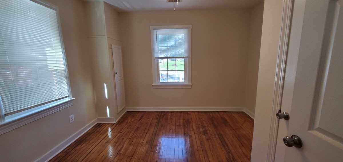 480 Hill St - Photo 5 of 20