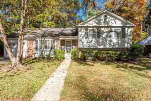 featured image of 8204 Mockingbird Dr