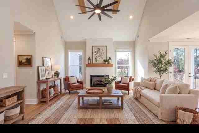806 Magnolia Walk - Photo 2 of 5