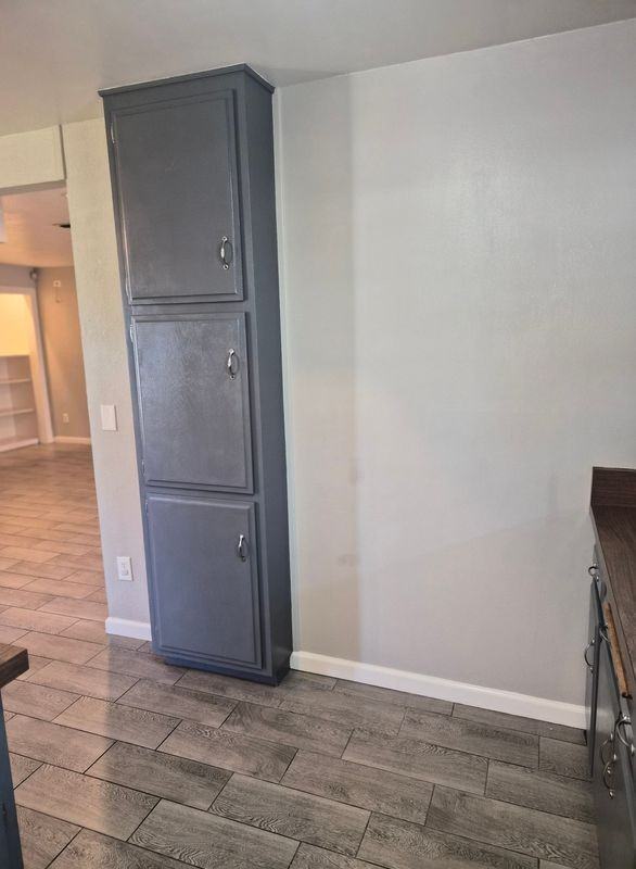 928 N Humboldt Ave - Photo 7 of 17