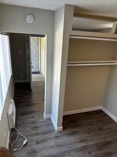 6701 Haskell Ave ##3 - Photo 7 of 14