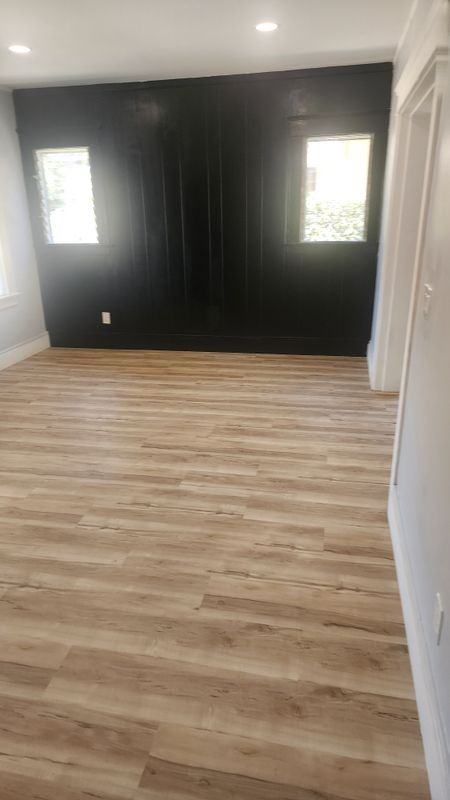 210 S Curtis Ave - Photo 2 of 7