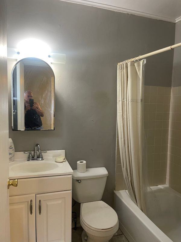 1321 Wareman Ave - Photo 4 of 5