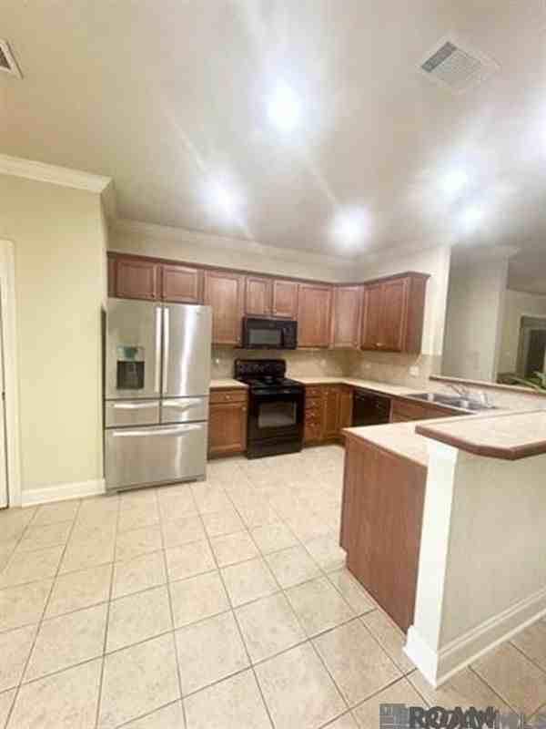 4848 Windsor Vlg Dr ##63 - Photo 3 of 13