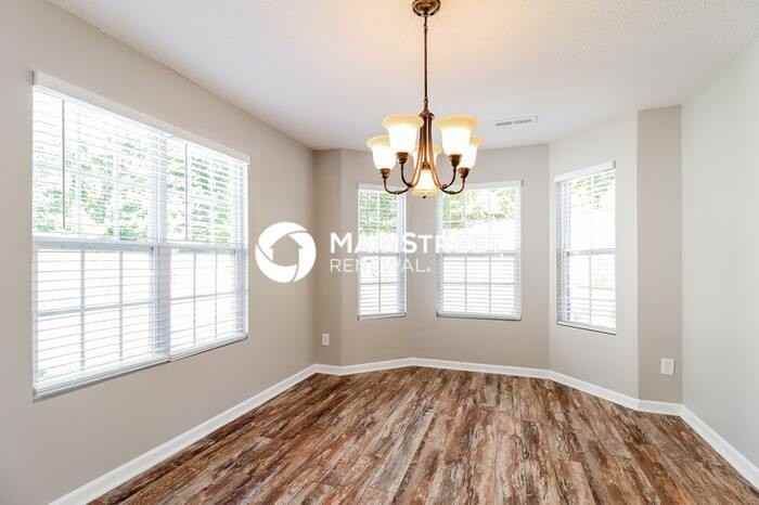 3055 Canterbury Park Dr - Photo 2 of 17