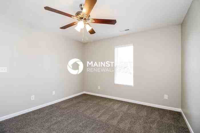 3055 Canterbury Park Dr - Photo 7 of 17