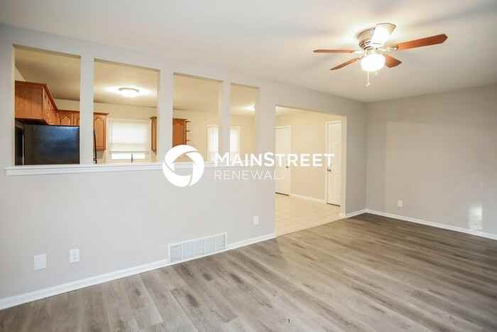 6702 Fairlane Dr - Photo 3 of 16