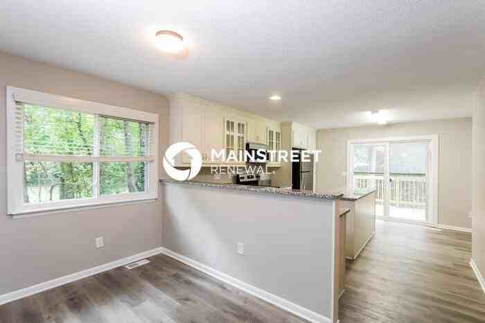 4946 Mcalpine Ln - Photo 3 of 20