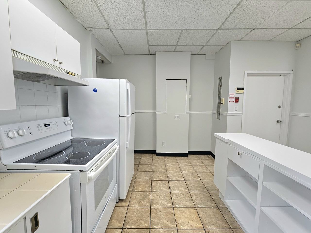 516 Yonge Street ##2 - Photo 6 of 22