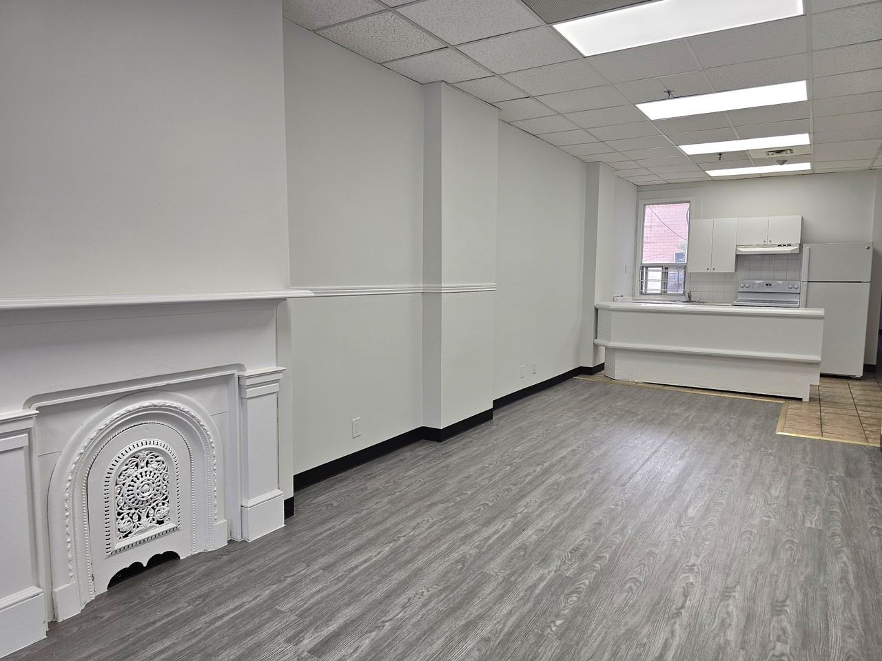 516 Yonge Street ##2 - Photo 7 of 22