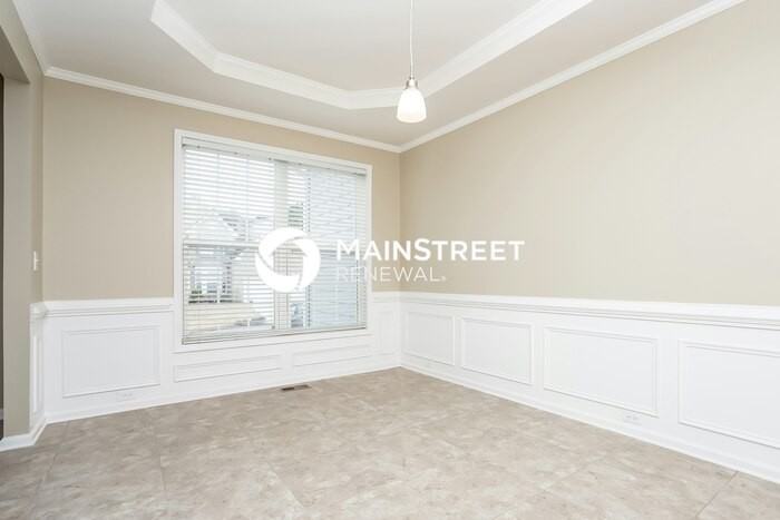 1610 Brandemere Ln - Photo 4 of 15