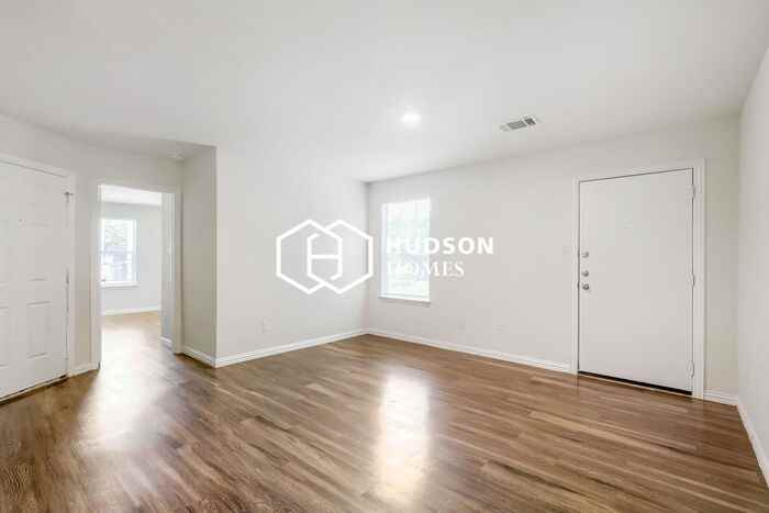 605 S Terrace St #A - Photo 4 of 14