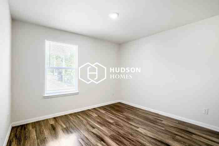 605 S Terrace St #A - Photo 7 of 14