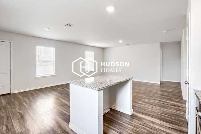 405 N Ironwood Ave - Photo 6 of 14