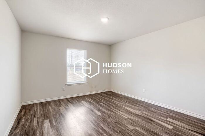 405 N Ironwood Ave - Photo 7 of 14