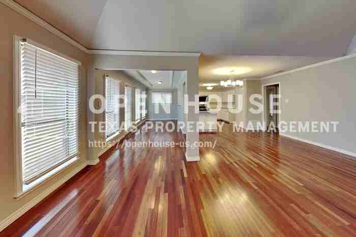617 Lakewood Ln - Photo 4 of 21
