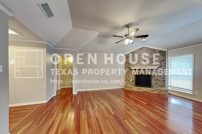 617 Lakewood Ln - Photo 5 of 21