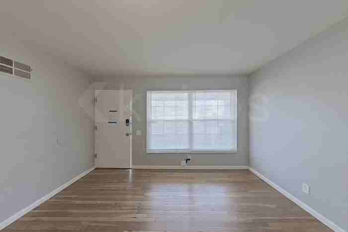 2278 Gadbury Dr - Photo 2 of 24