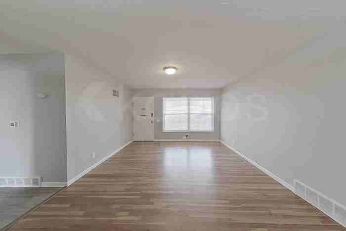 2278 Gadbury Dr - Photo 4 of 24