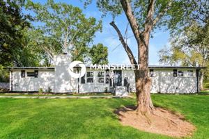 featured image of 1305 Coreland Dr