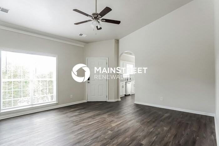 4742 Longmeadow Dr - Photo 5 of 15