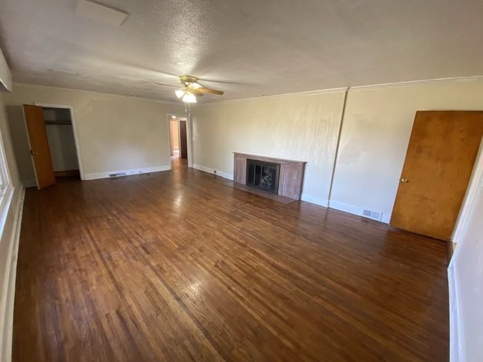 1 Mills Ave Nw - Photo 3 of 21