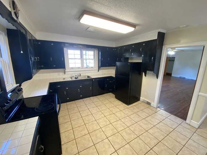 1 Mills Ave Nw - Photo 6 of 21