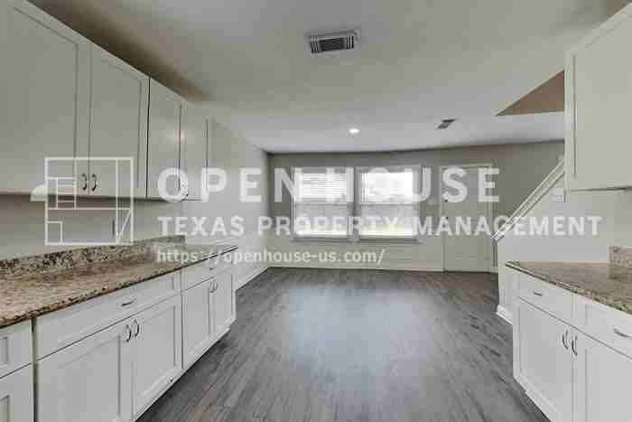 3143 Rainpark Ln - Photo 6 of 24