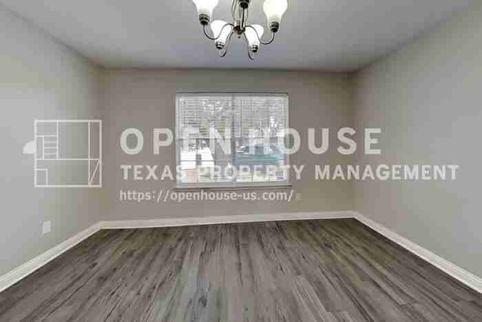 3143 Rainpark Ln - Photo 7 of 24