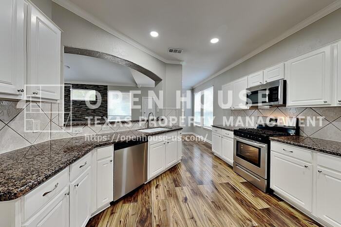 2331 Trotter Dr - Photo 7 of 21