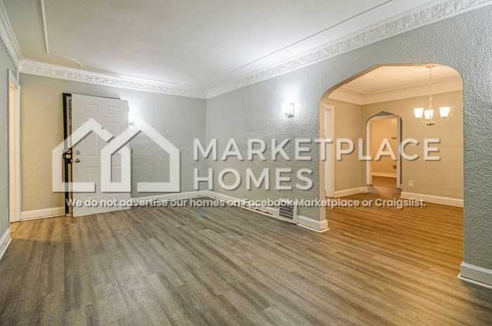 15071 Cruse St - Photo 3 of 25