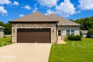 featured image of 30 Hawk Ln