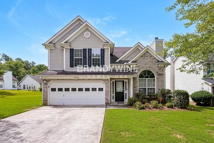 2371 Miller Oaks Cir - Photo 2 of 24